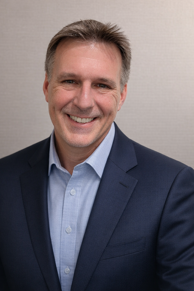 Kent Ecklor headshot